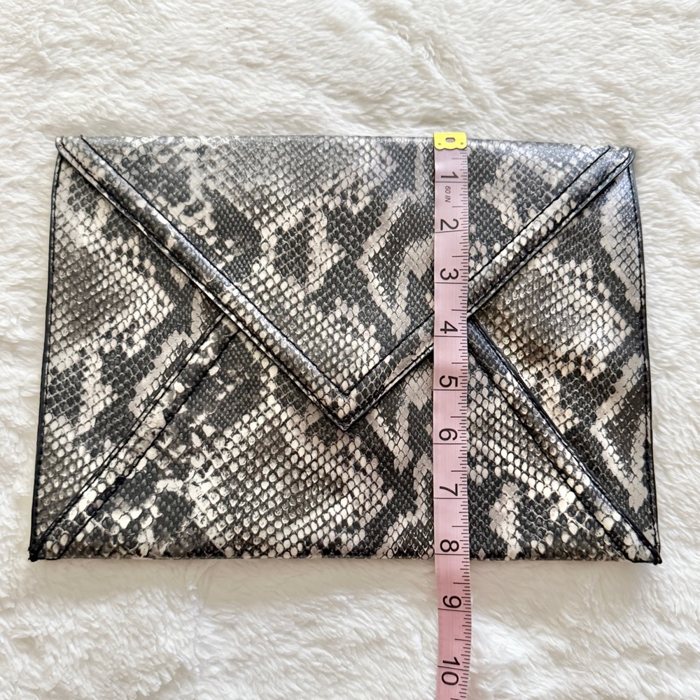 H&M Snakeskin Print Faux Leather Metallic Envelope Clutch Bag Gray Silver - Picture 4 of 7